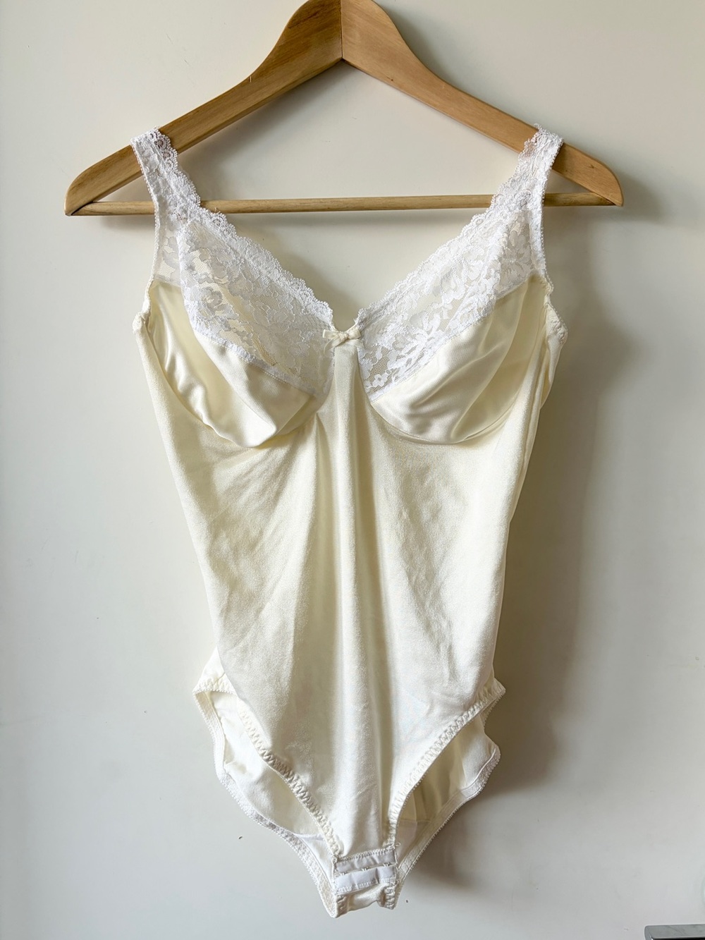 Vintage Lace-Trim Satin Bodysuit in Ivory - Women Intimates